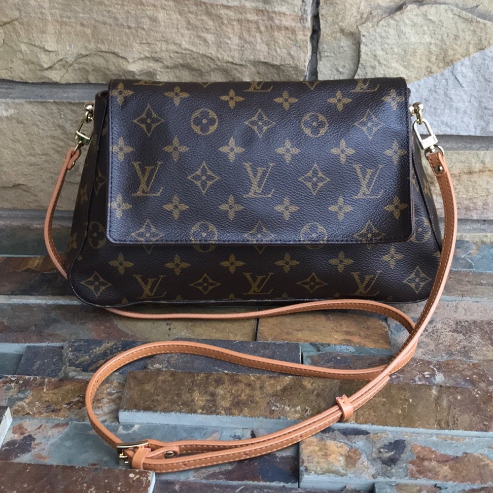 Authentic lv